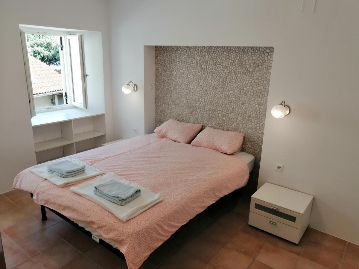 Erika Apartment Ngoại thất bức ảnh