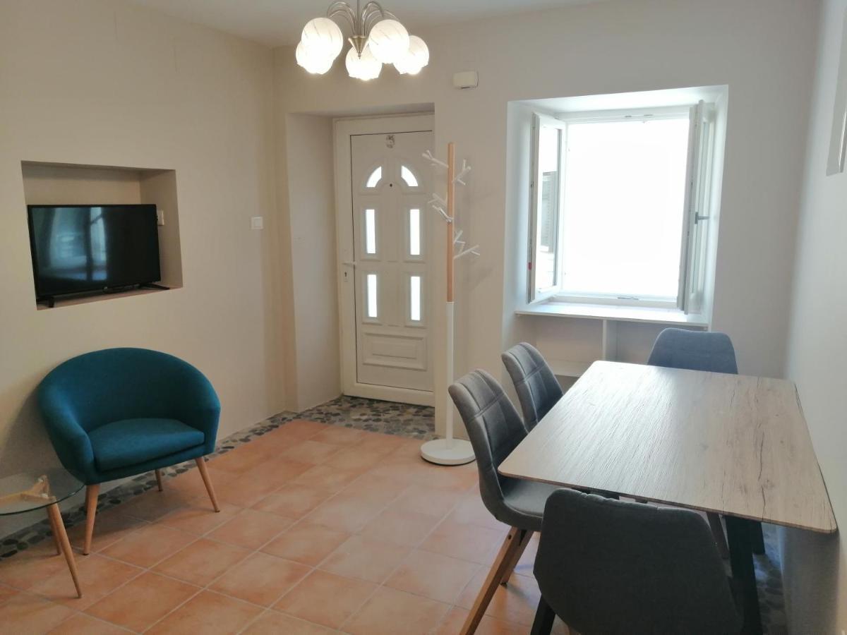 Erika Apartment Ngoại thất bức ảnh